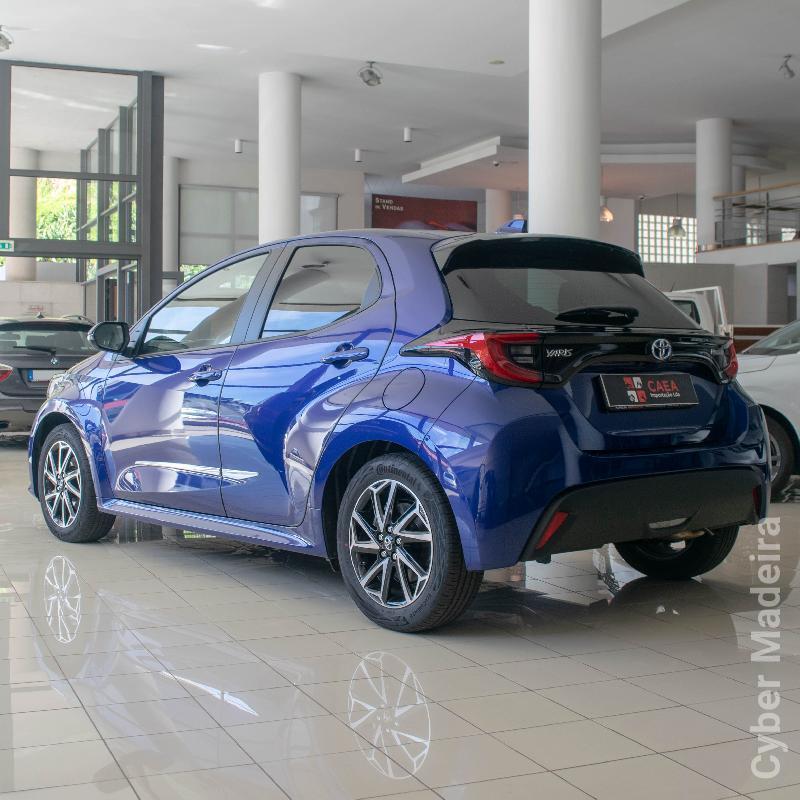 TOYOTA YARIS 1.5 Hybrid Gasolina