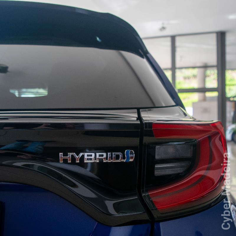 TOYOTA YARIS 1.5 Hybrid Gasolina