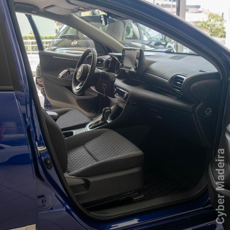 TOYOTA YARIS 1.5 Hybrid Gasolina