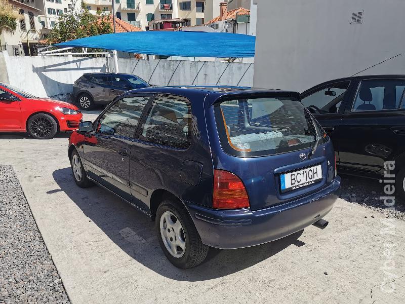 TOYOTA STARLET 1400 16v Gasolina
