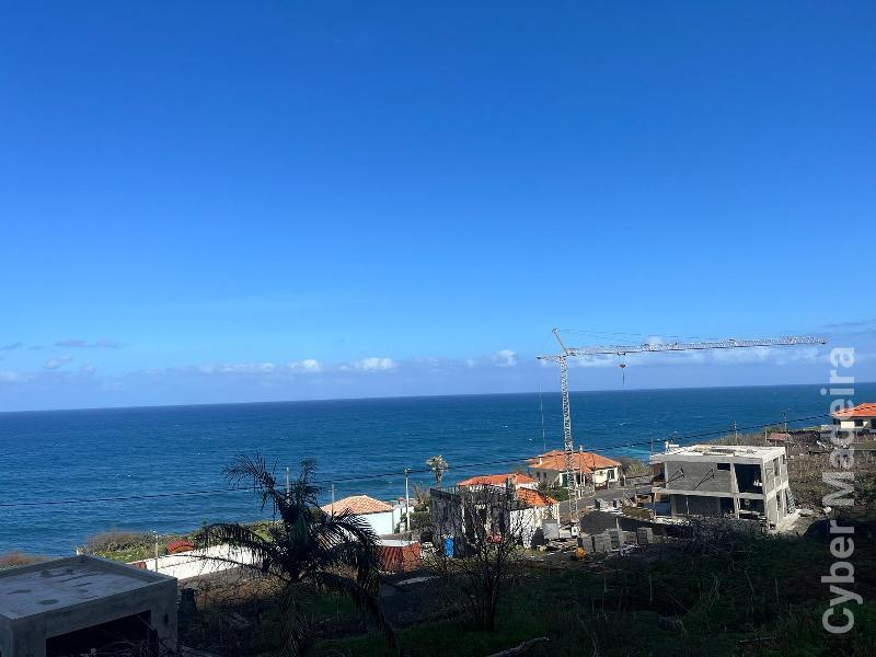 Moradia T3 para Venda São Vicente, Centro
