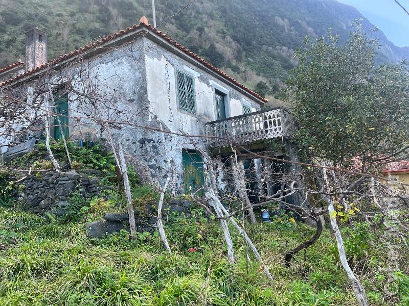Moradia T3 para Venda São Vicente, Centro