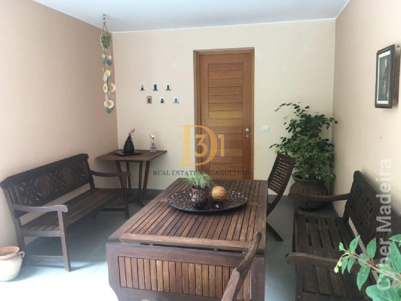 Moradia T3 para Venda São Vicente, Centro