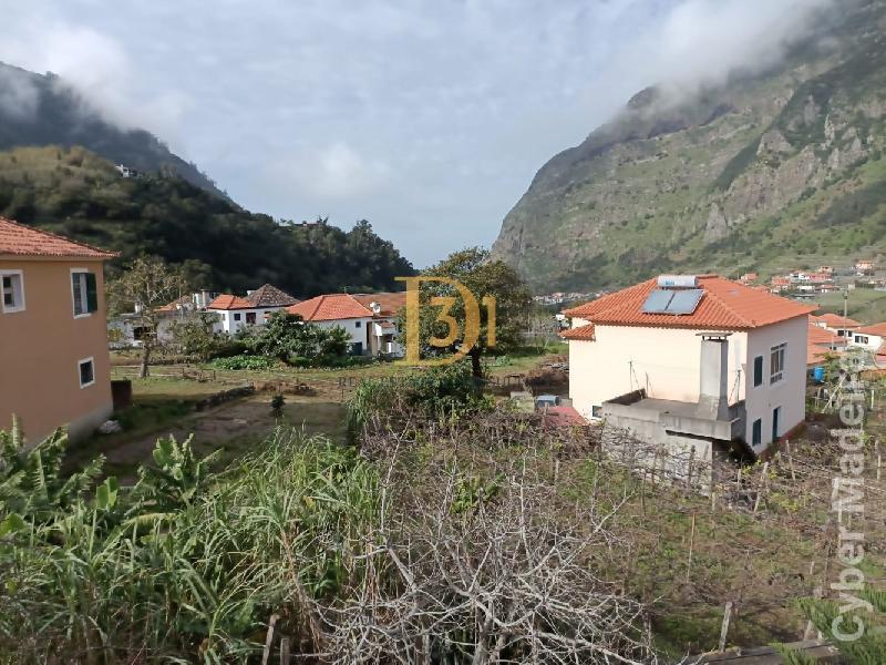 Moradia T2 para Venda São Vicente, Centro