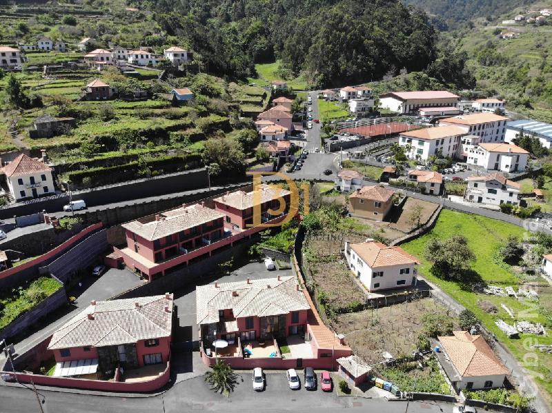 Moradia T2 para Venda São Vicente, Centro