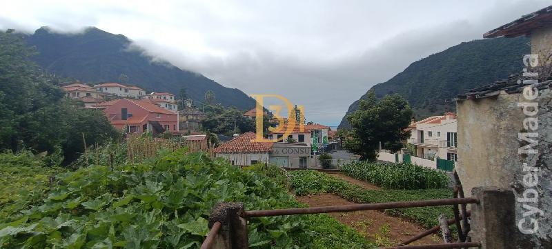 Moradia T4 para Venda São Vicente, Centro