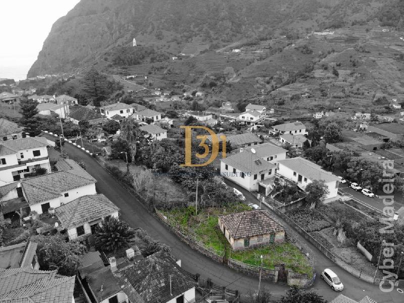 Moradia T2 para Venda São Vicente, Centro