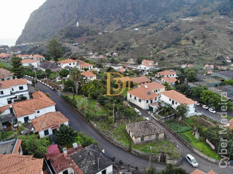 Moradia T2 para Venda São Vicente, Centro