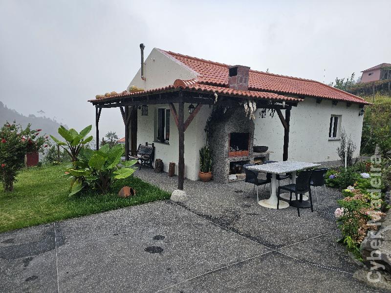 Moradia T2 para Venda São Vicente, Lanço