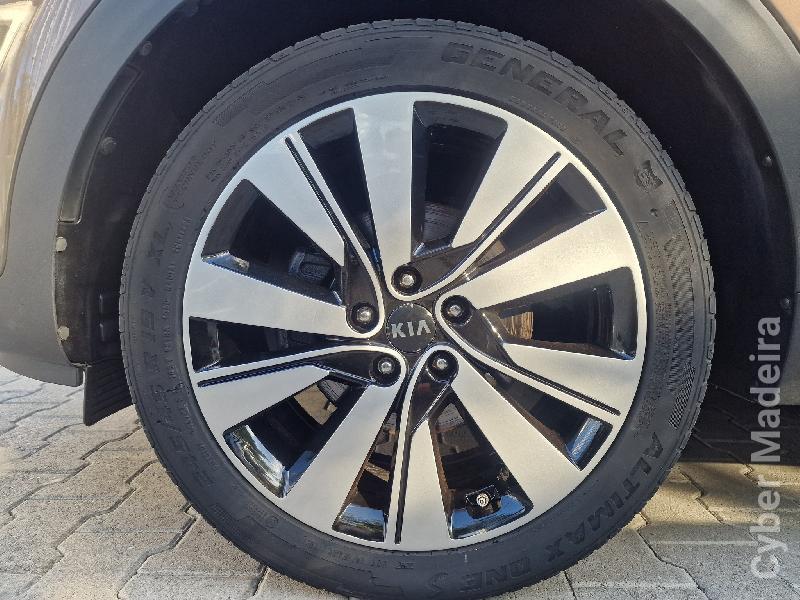 KIA SPORTAGE 1.7 DIESEL C/GARANTIA  Gasóleo