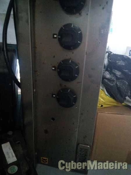 Hotpoint Zanussi Indução 4