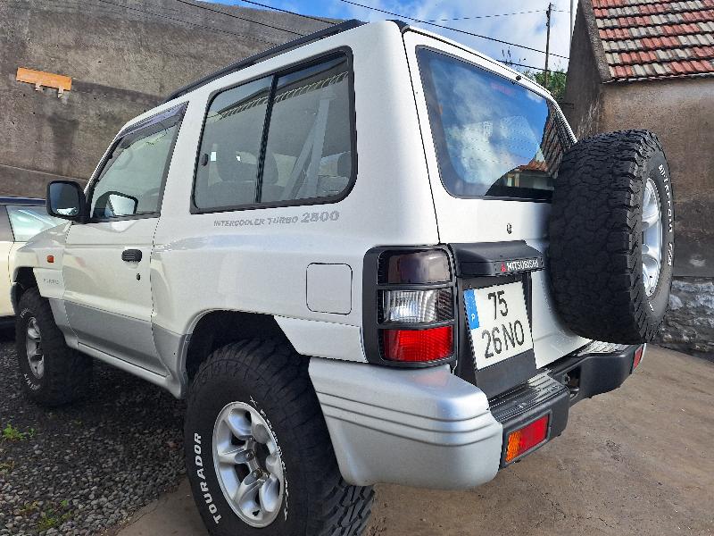 MITSUBISHI PAJERO 2.8 como novo 969 011 691 Gasóleo 