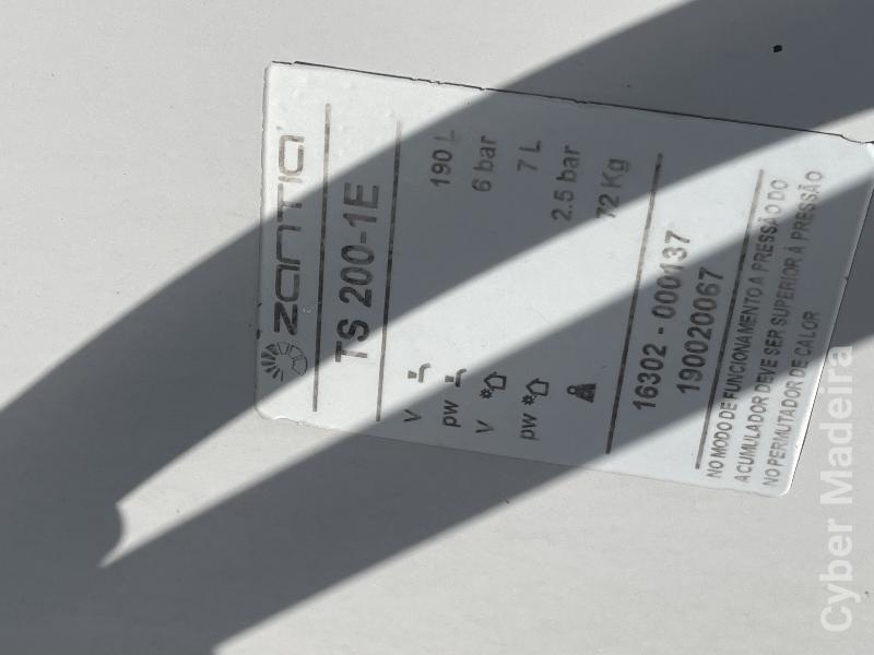 Zantia TS 200-1E. Aquecimento solar de água