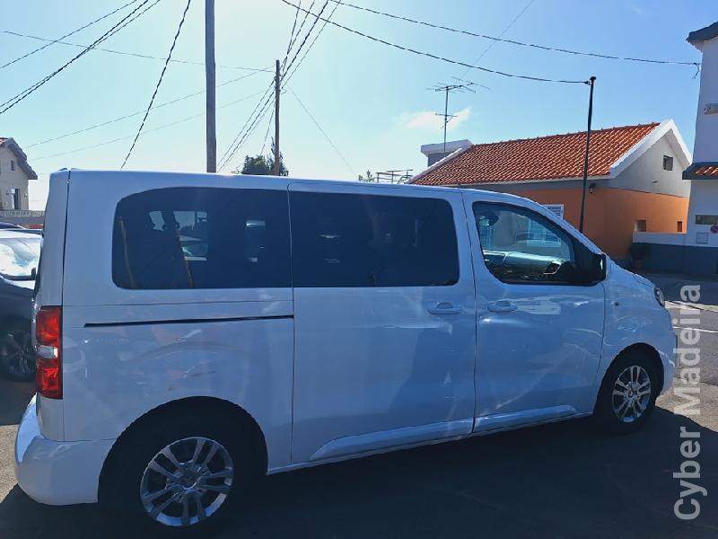 PEUGEOT TRAVELLER BUSINESS Gasóleo