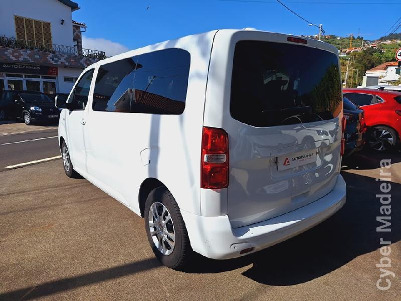 PEUGEOT TRAVELLER BUSINESS Gasóleo