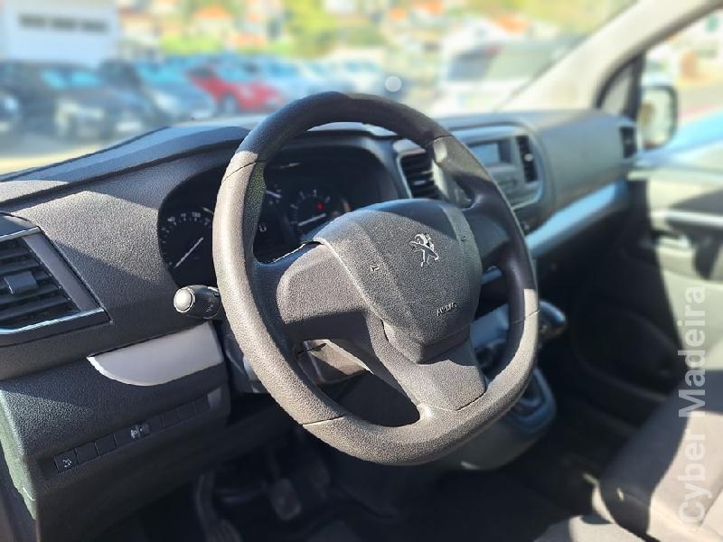 PEUGEOT TRAVELLER BUSINESS Gasóleo