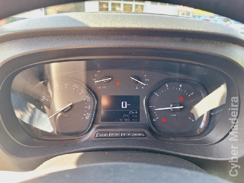 PEUGEOT TRAVELLER BUSINESS Gasóleo