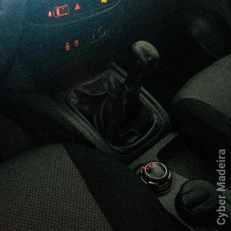 MITSUBISHI L200 2.4DID 4X4 Gasóleo