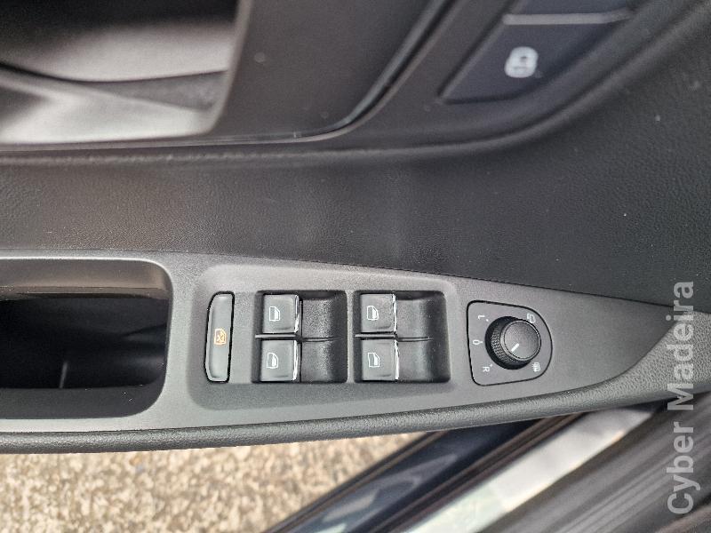 SEAT LEON 2.0 TDI FR 184cv Gasóleo
