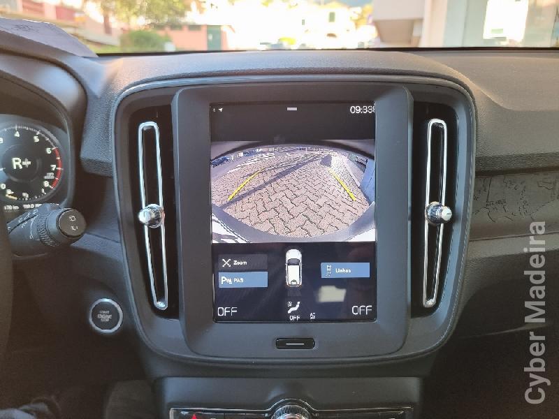 VOLVO XC 40 T3 1.5 163CV TECH EDITION c/Cam 2019 51 MIL KMS. Gasolina