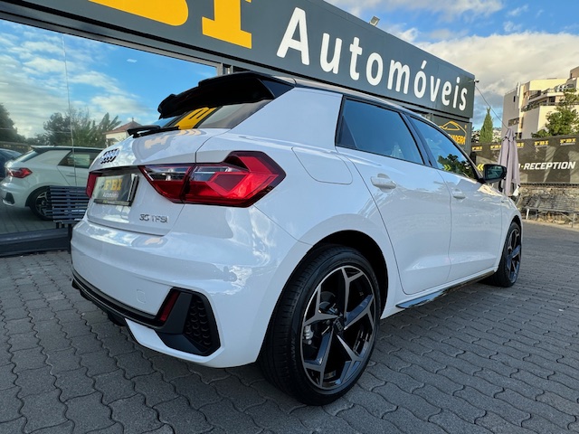 AUDI A1 SPORTBACK 30 TFSI S-TRONIC S-LINE Gasolina