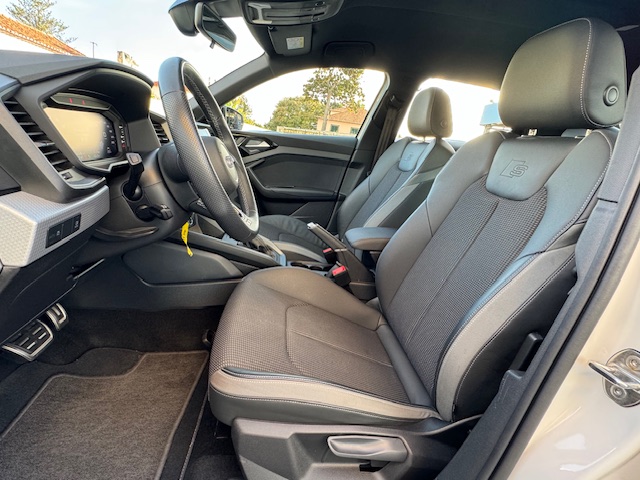 AUDI A1 SPORTBACK 30 TFSI S-TRONIC S-LINE Gasolina