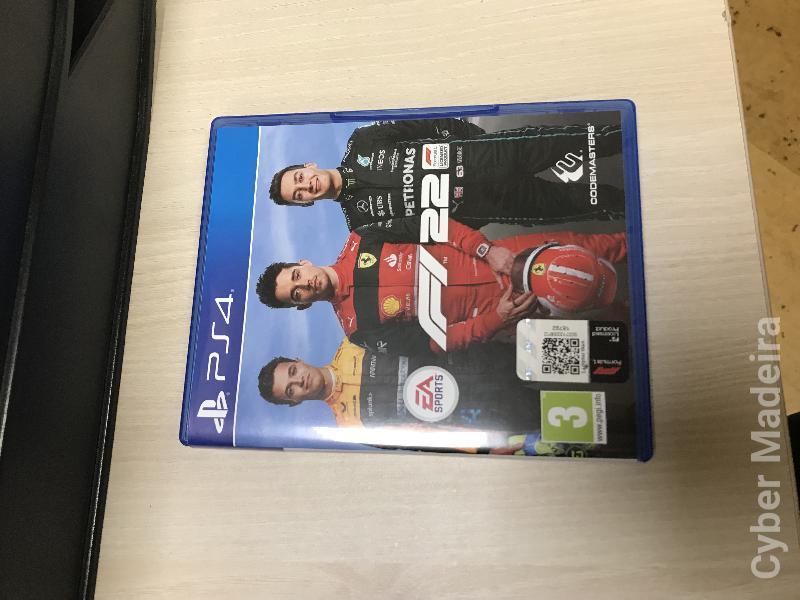 PlayStation 4 + Comando SONY + Jogos (Tudo Incluído)
