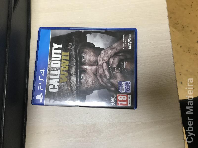 PlayStation 4 + Comando SONY + Jogos (Tudo Incluído)