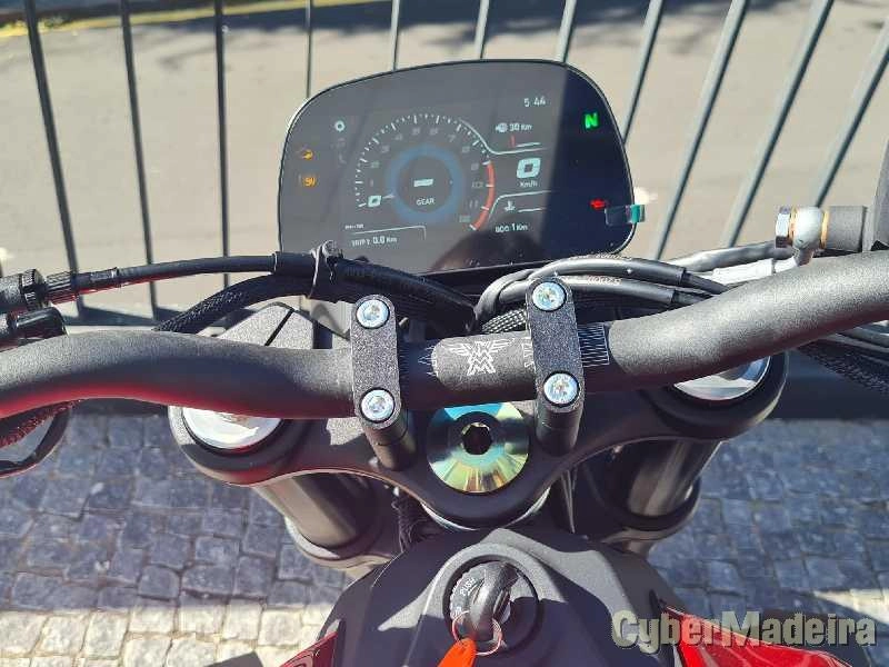 Outras 37 650 cc Sport, turismo
