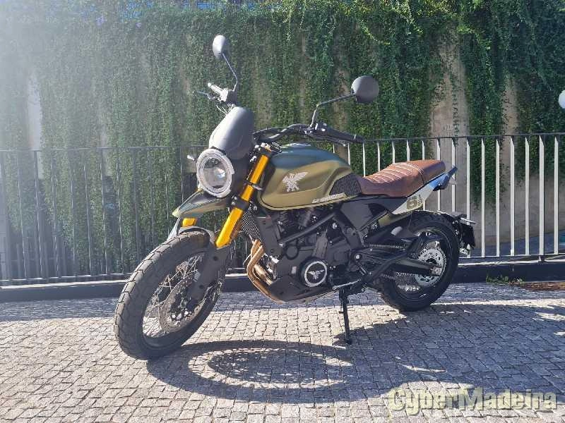 Outras 37 650 cc Sport, turismo