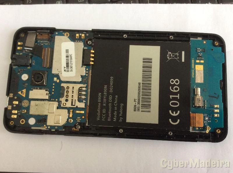 Telemóvel Vodafone Smart 4 Turbo / Vodafone 890N  - peças