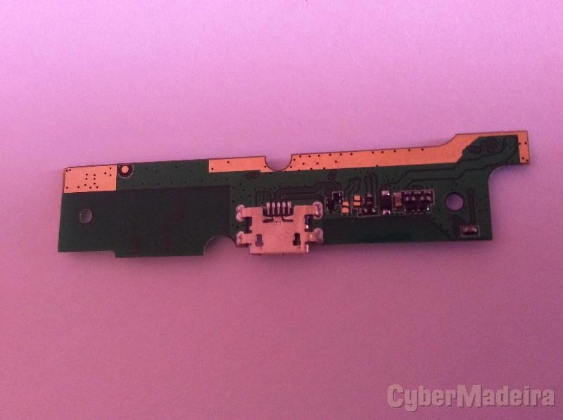 Placa com conector carga telemóvel  Oukitel K6000 Pro