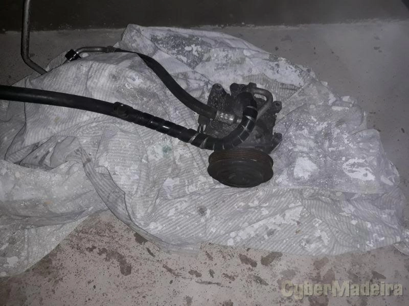 material  Toyota Yaris 2003