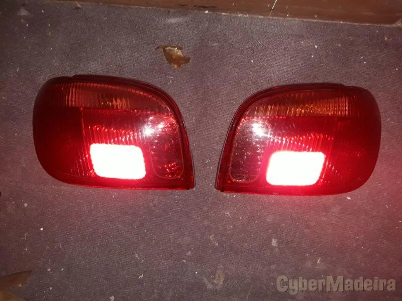material  Toyota Yaris 2003