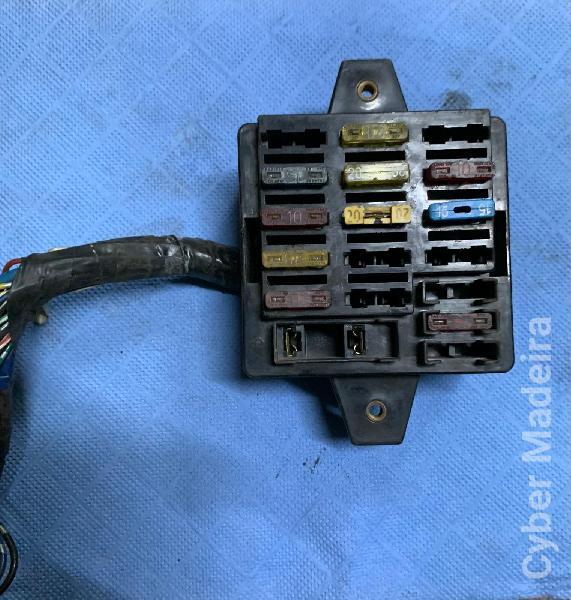 Caixa de Fusíveis Opel Campo/ Opel Frontrera A/ Bedford Brava 2.5D/2.5TD