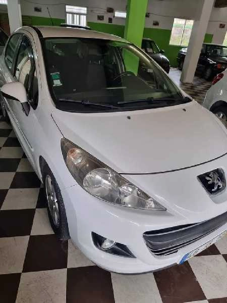 PEUGEOT 207 1.4 cc Gasolina