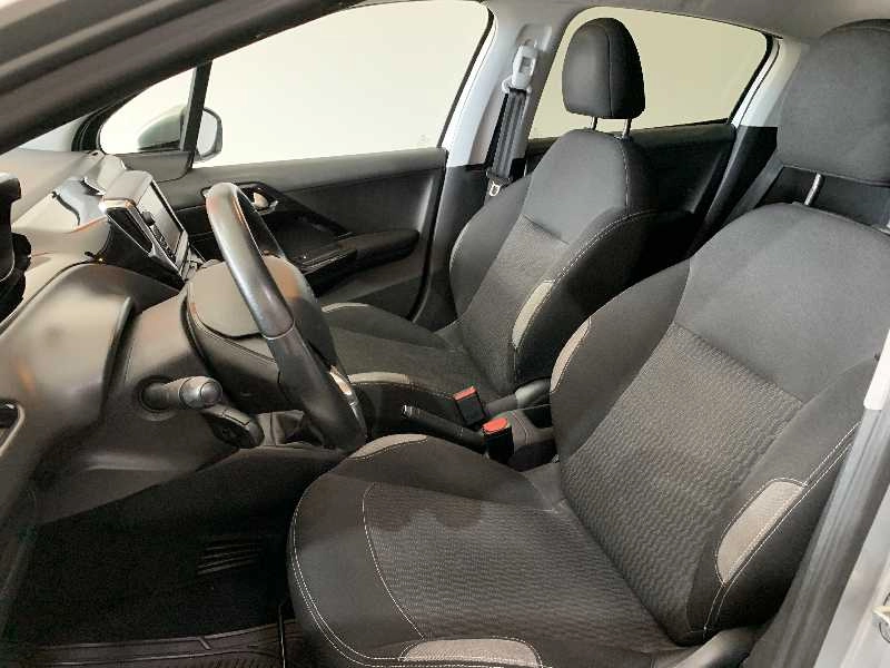 PEUGEOT 208 1.6 HDI Gasóleo