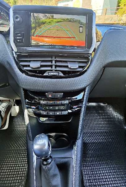 PEUGEOT 208 ALLURE 1.6 HDI 100CV Gasóleo