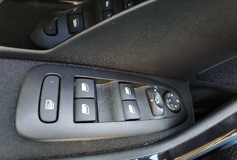 PEUGEOT 208 ALLURE 1.6 HDI 100CV Gasóleo