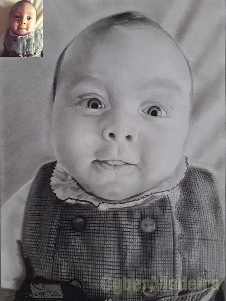 Trabalhos de retrato realista a carvão e grafite..