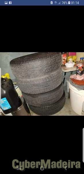 Pneus com muito piso 175 60 15"