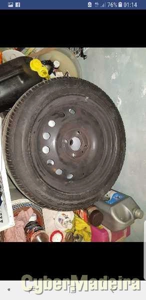 Pneus com muito piso 175 60 15"