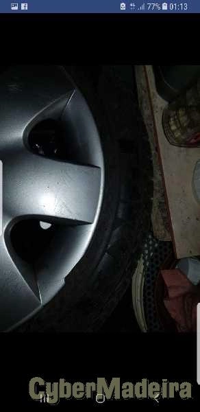 Pneus com muito piso 175 60 15"