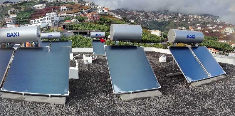 Painéis solares térmicos e fotovoltaicos