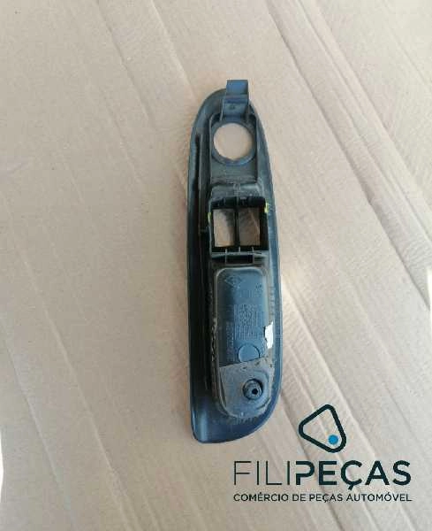 Puxador, frente esquerdo Renault Clio II