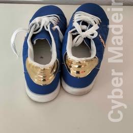 tenis azuis e dourado  40