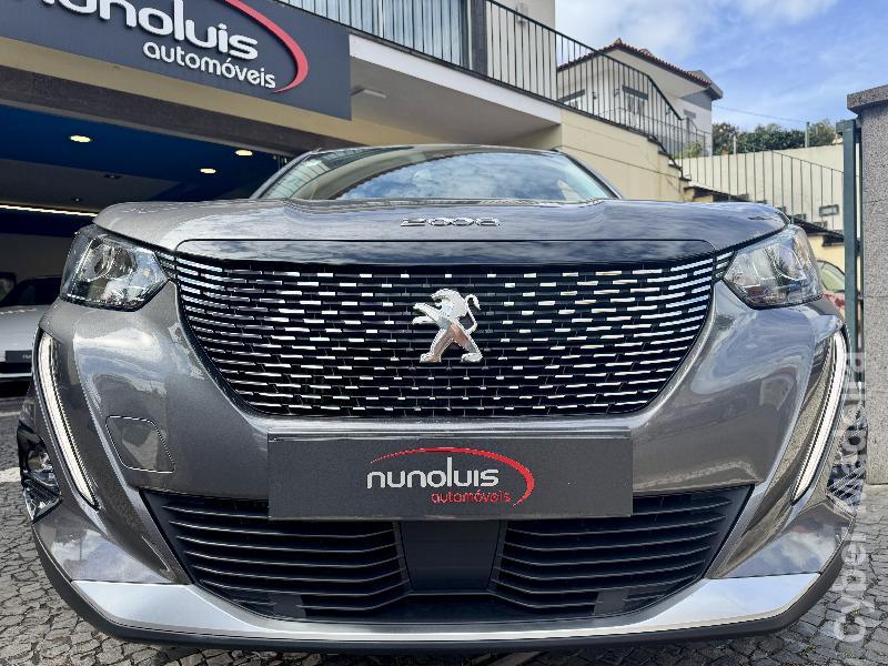 PEUGEOT 2008 1.2 PureTech Allure Pack Gasolina