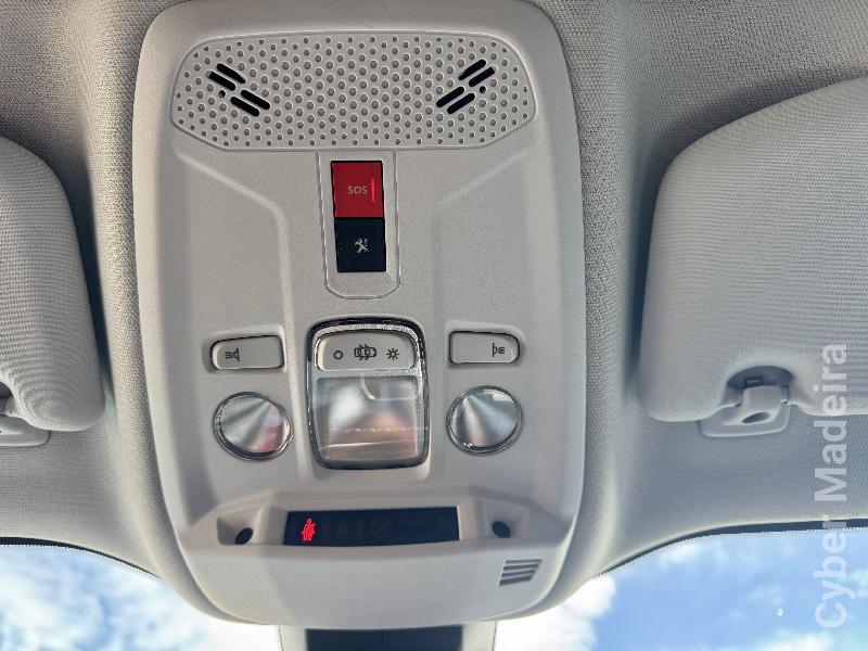 PEUGEOT 2008 1.2 PureTech Allure Pack Gasolina