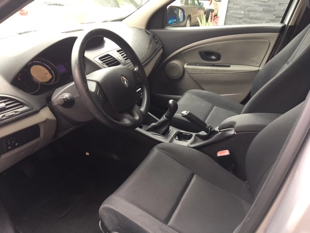 RENAULT MEGANE 1.5 Dci - 90 CV Gasóleo