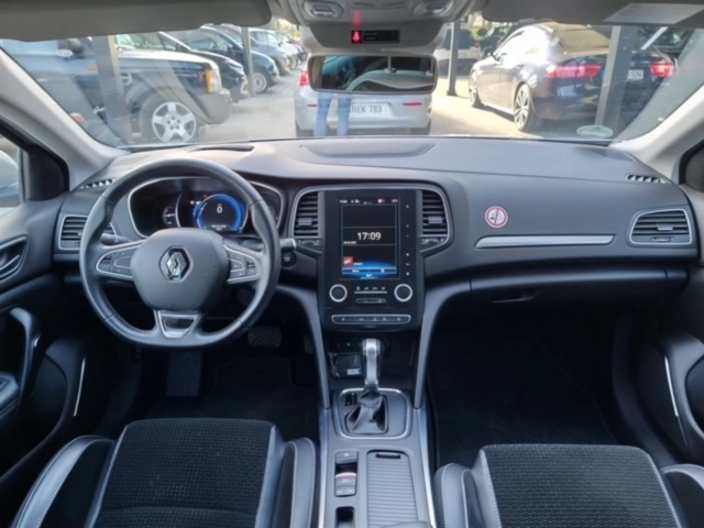 RENAULT MEGANE 1.5 DCi Intense Caixa Automatica Gasóleo